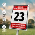 Tabliczka parkingowa: Miejsce zarezerwowane z polem na numer, literę, oznaczenie