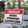 Tabliczka: Brama otwierana elektrycznie