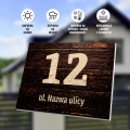 Tabliczka adresowa na budynek: numer domu i nazwa ulicy