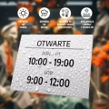 Tabliczka: otwarte z dniami, godzinami handlu placówki