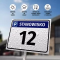 Tabliczka z oznaczeniem stanowiska parkingowego i symbolem P